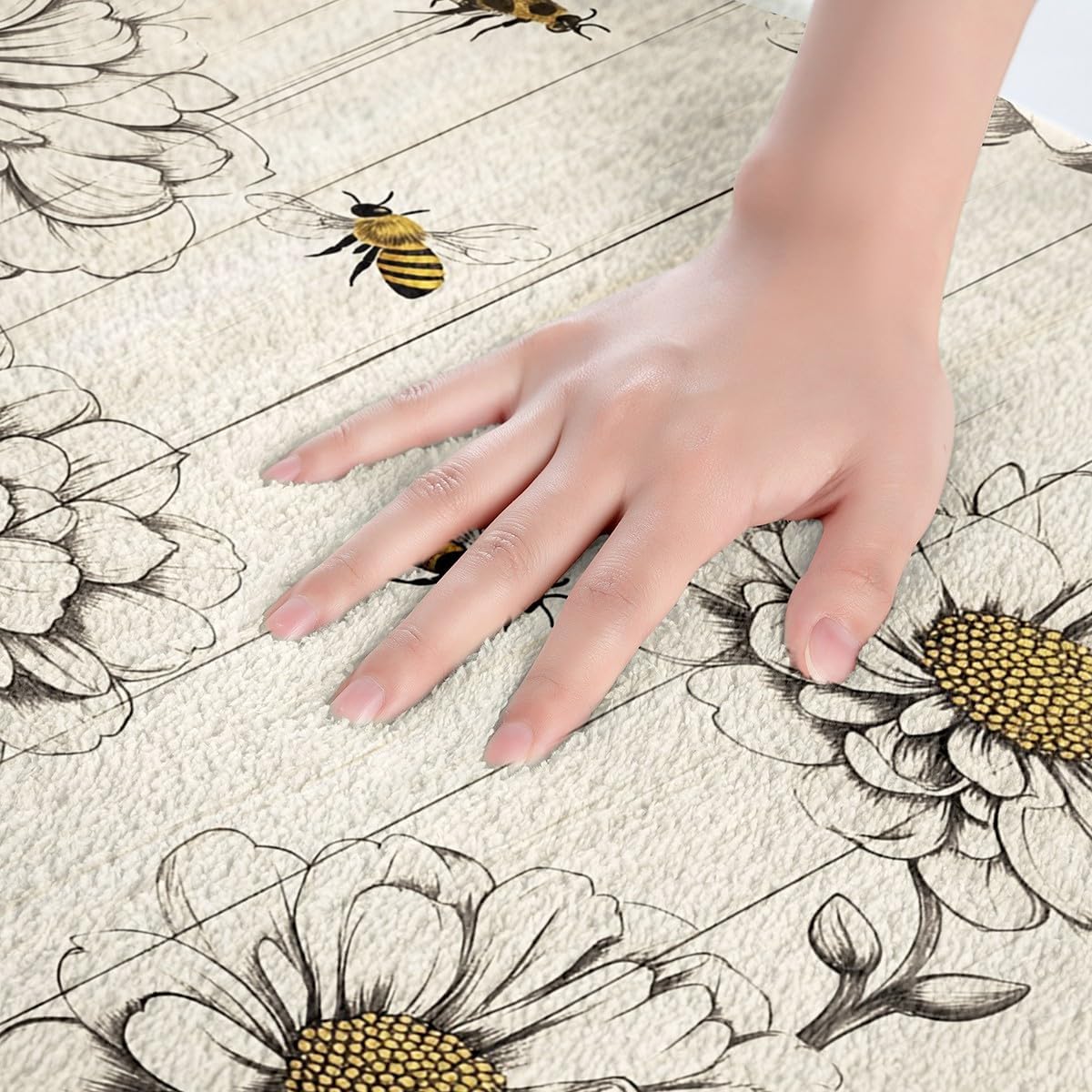 Feelyou Bee Bath Mat 16x24 Inch Floral Design
