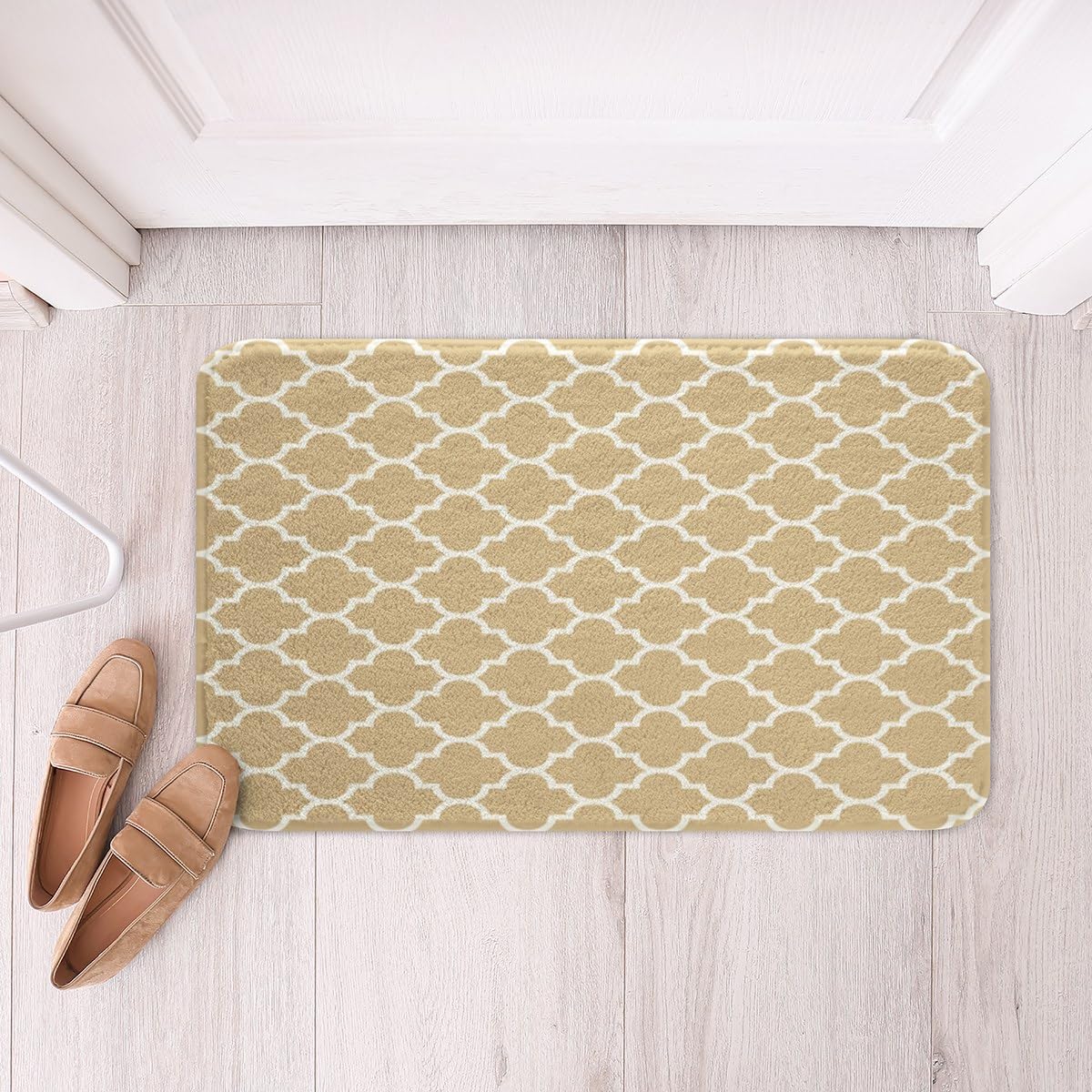 Jejeloiu Modern Geometric Soft Fleece Bath Rug