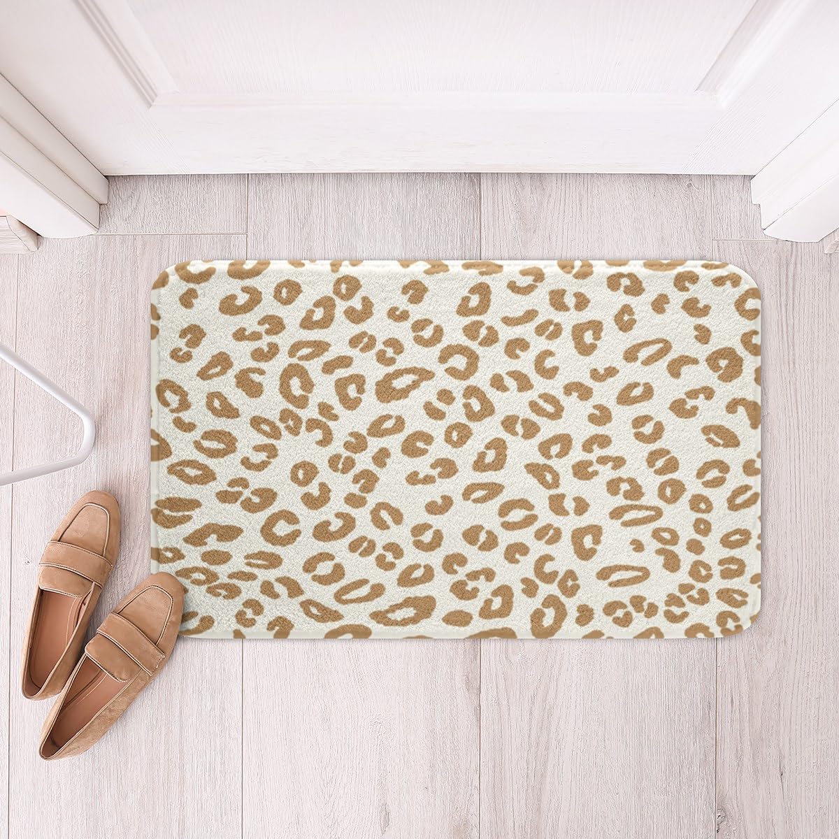 Jejeloiu Brown Leopard Printed Bath Rugs 16x24 Inch