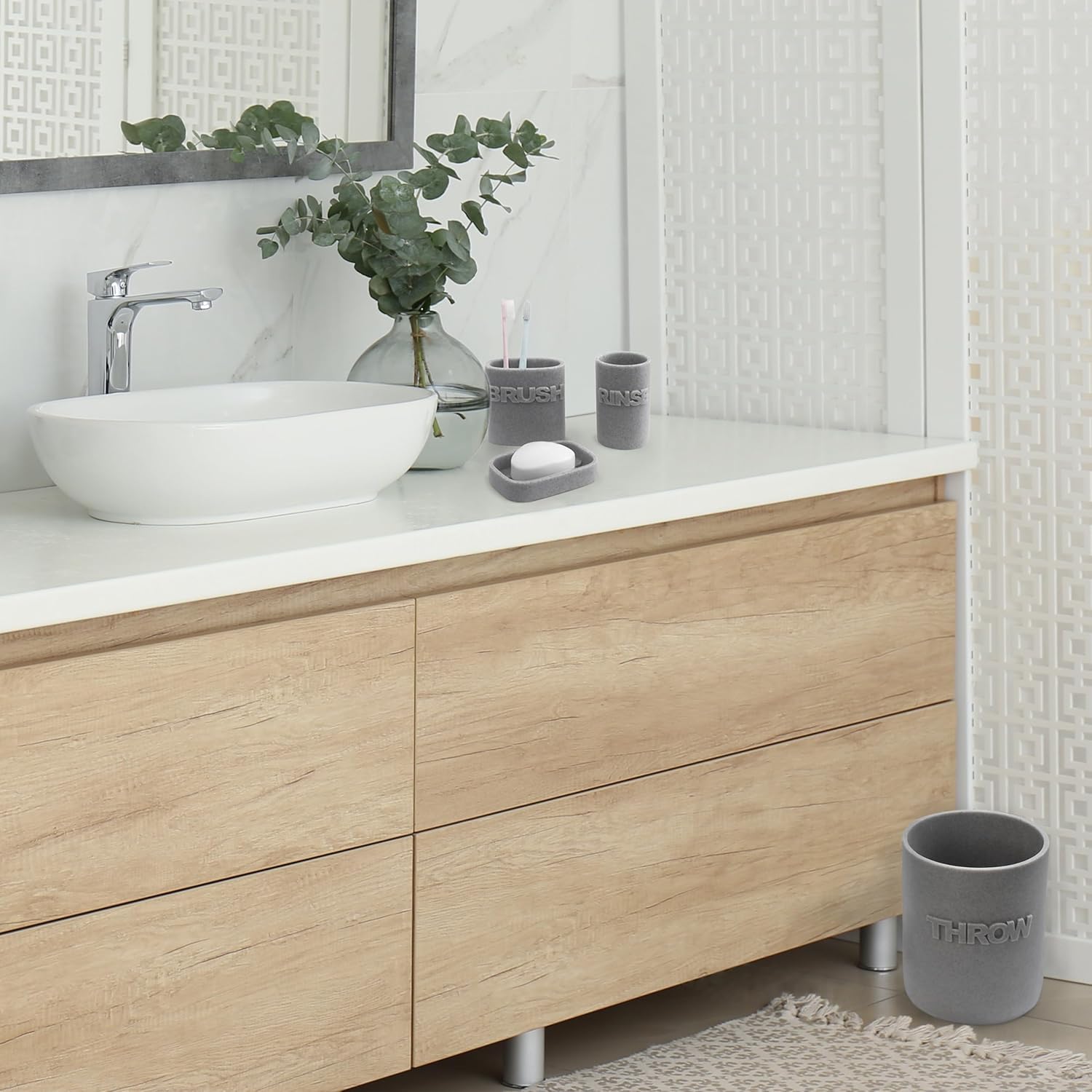 Splash Home Soap Embossed Resin Soap Dish