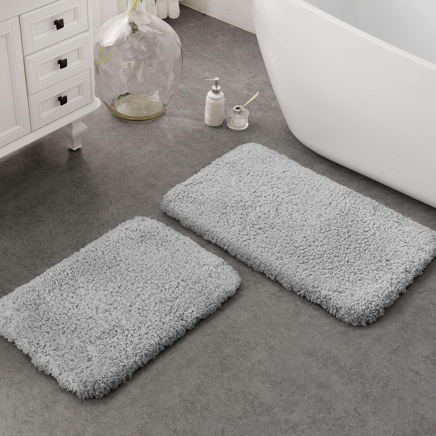 Ashler Grey Bath Rugs Set of 2 17x24 20x32 Inches