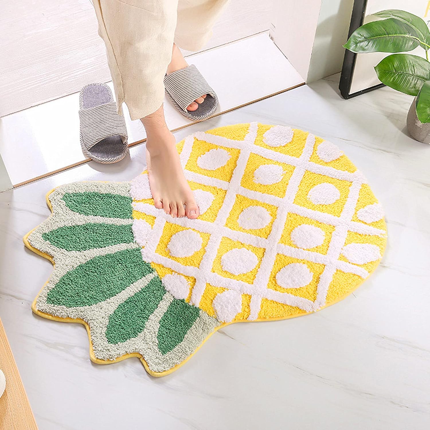 UKELER Cartoon Pineapple Bath Rug for Kids