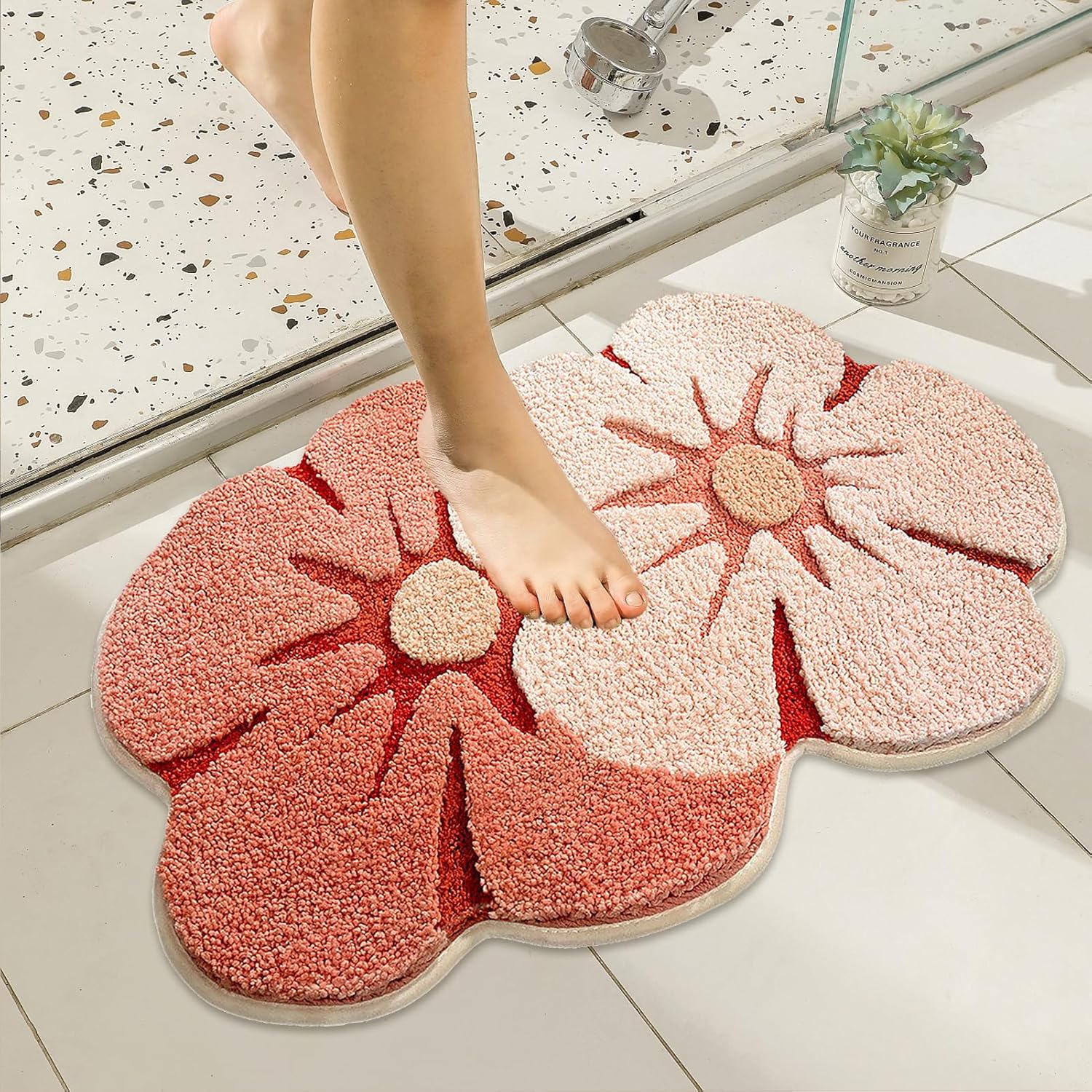 Soft Thick Microfiber Bath Mat with Non Slip Design